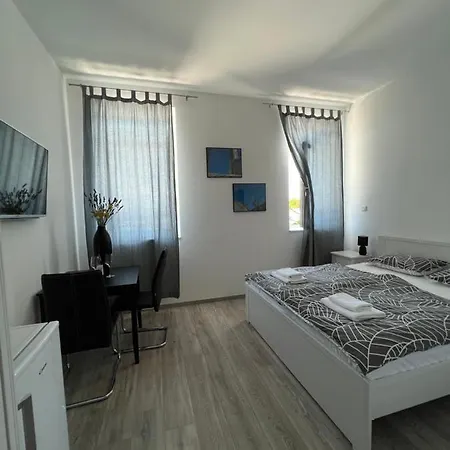 Baska Guest House Apartment