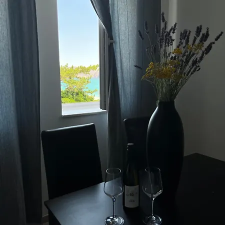 Baska Guest House Apartment *