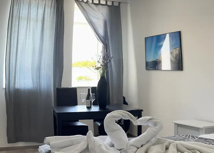 Baska Guest House *