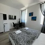 Baska Guest House アパート