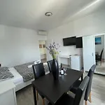 アパート Baska Guest House *