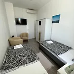 アパート Baska Guest House バスカ