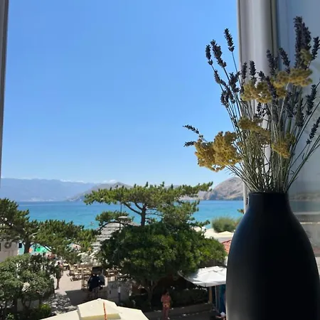 Baska Guest House *