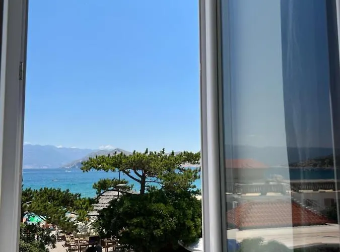 Baska Guest House באסקה