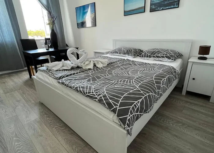 Baska Guest House באסקה